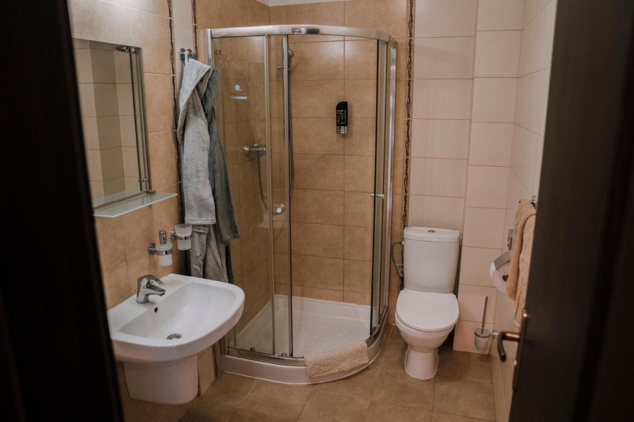 Apartman Angelika Besenova Bagian luar foto