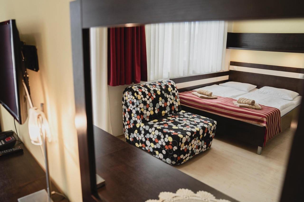 Apartman Angelika Besenova Bagian luar foto