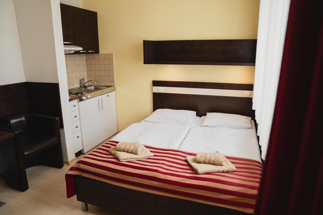 Apartman Angelika Besenova Bagian luar foto