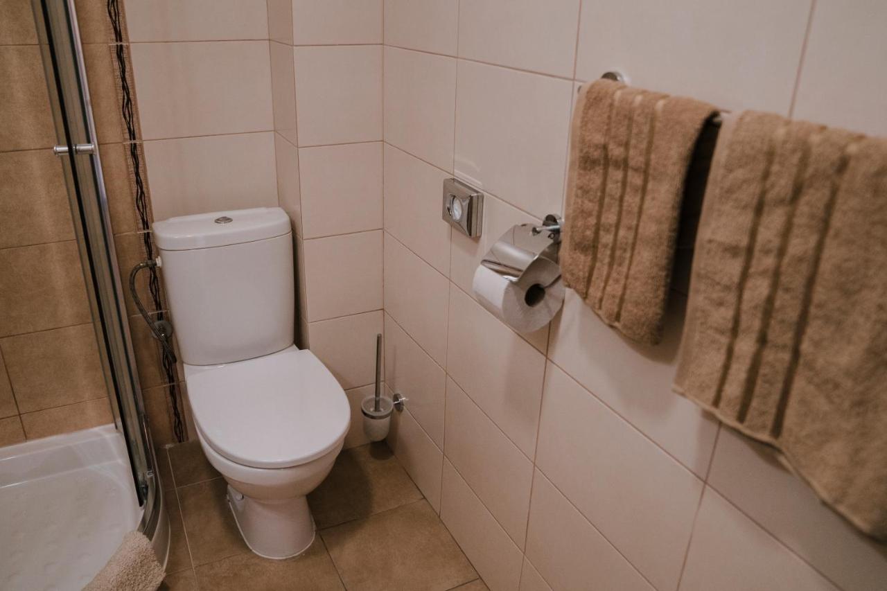 Apartman Angelika Besenova Bagian luar foto
